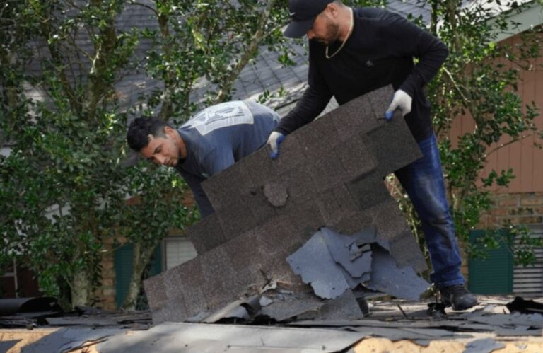 Roofers Near Me services provided by Top Roofers of Compton